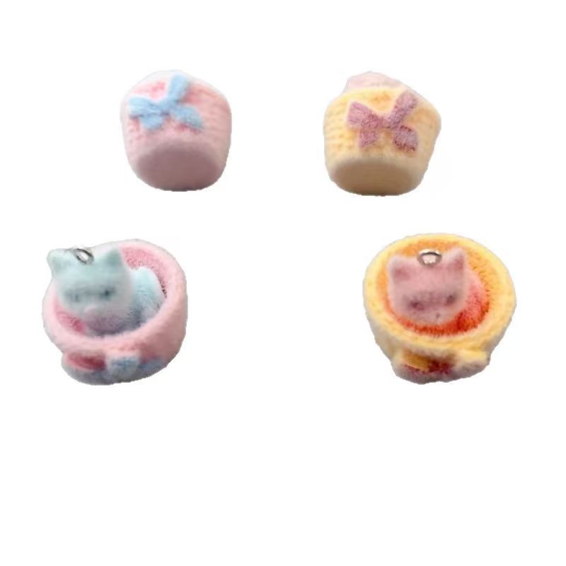 4 peças de pingente de gato em - Resin Art Materials Wholesale avaliação e preço